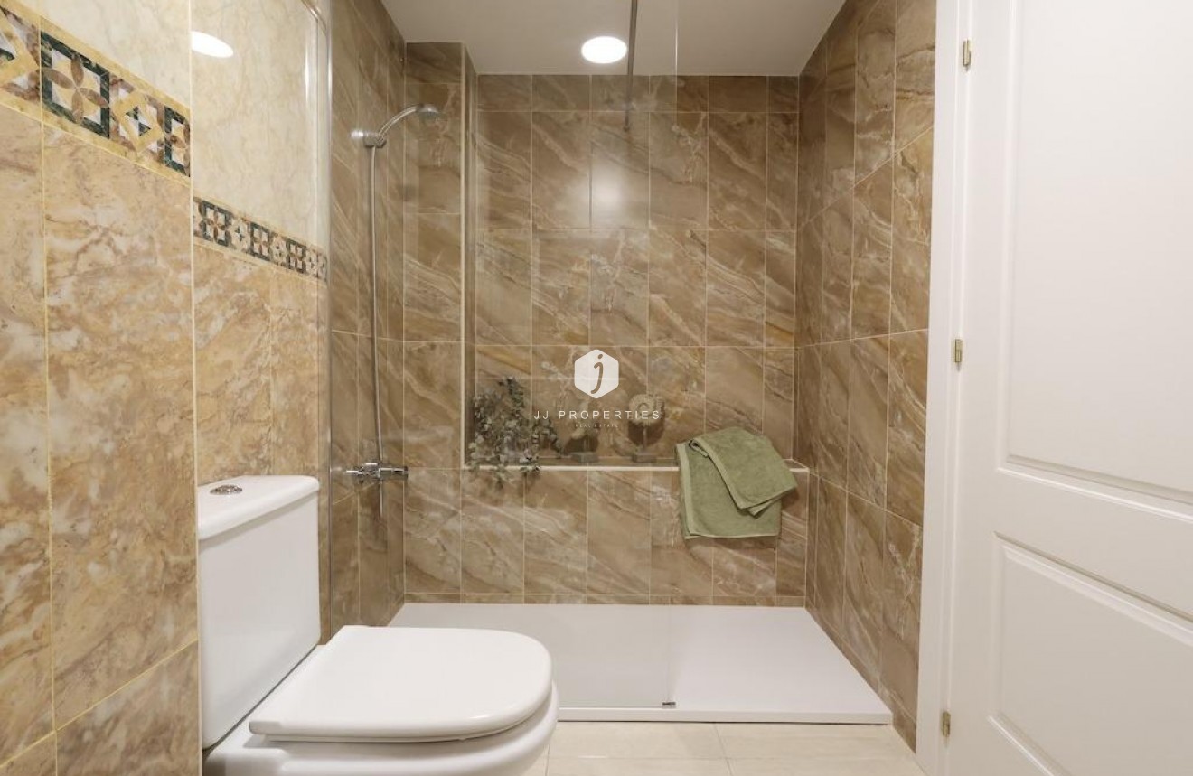 Segunda mano - Apartamento / piso -
Torrevieja - Costa Blanca