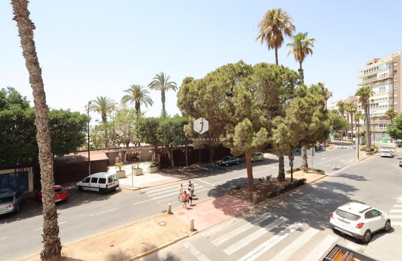 Segunda mano - Apartamento / piso -
Torrevieja - Costa Blanca