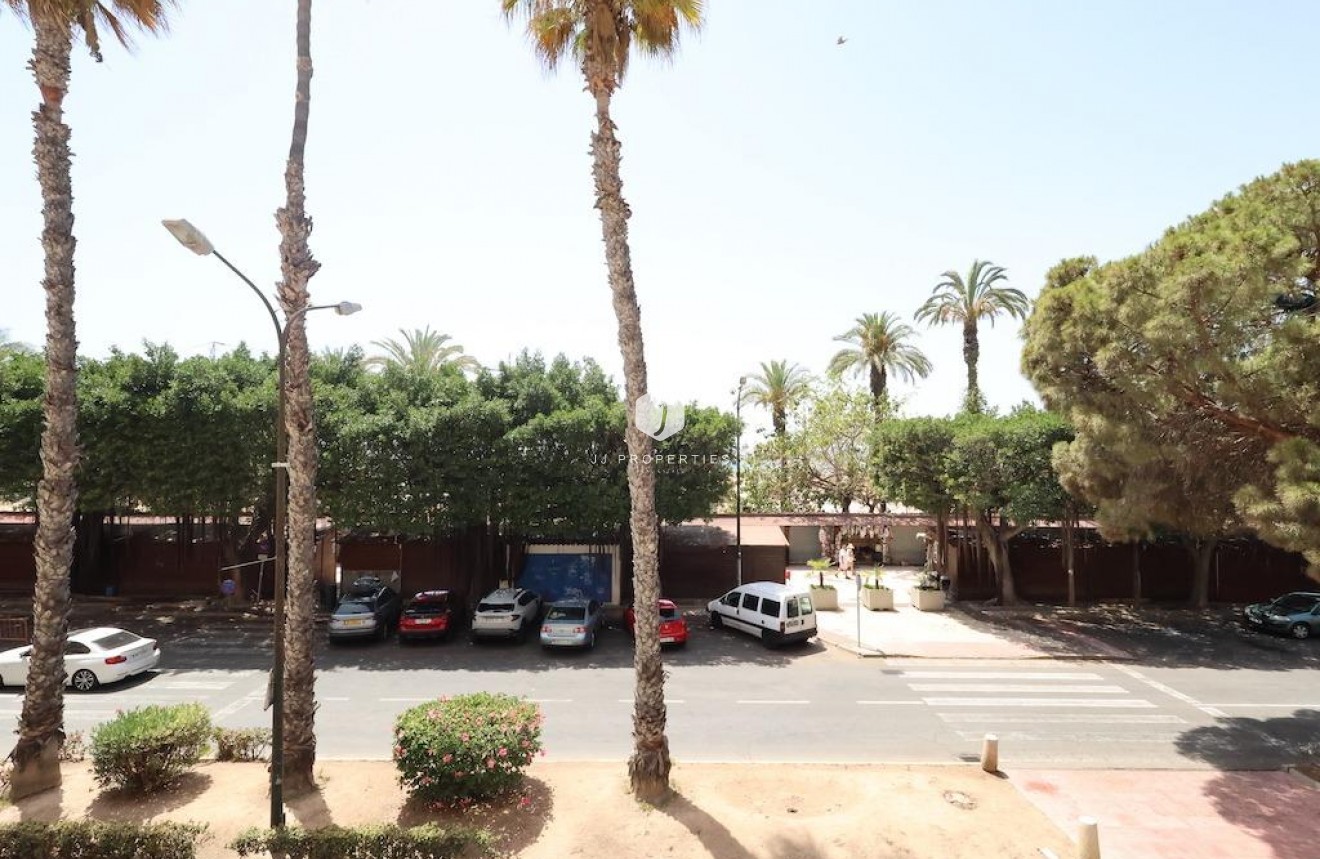 Segunda mano - Apartamento / piso -
Torrevieja - Costa Blanca