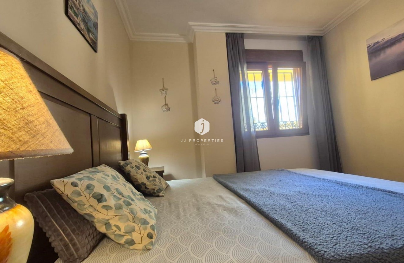 Segunda mano - Apartamento / piso -
Torrevieja - Acequion