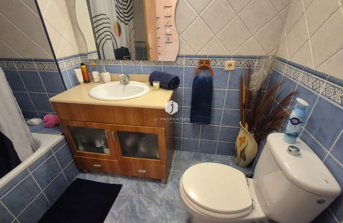 Segunda mano - Apartamento / piso -
Torrevieja - Acequion
