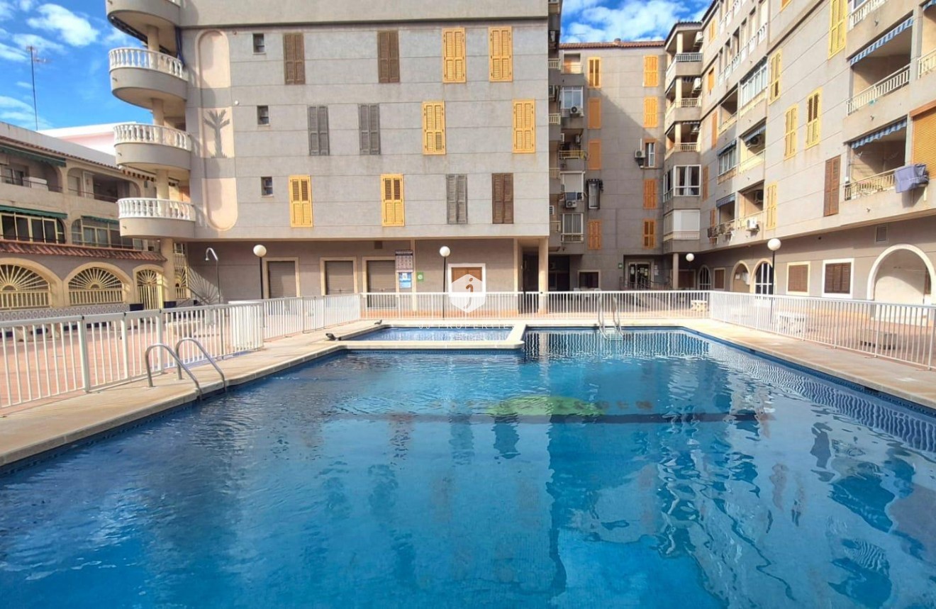 Segunda mano - Apartamento / piso -
Torrevieja - Acequion
