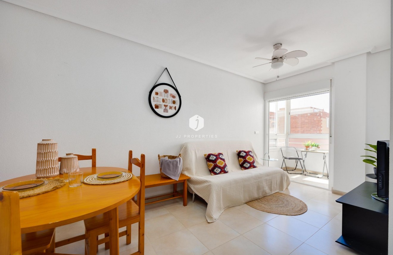 D'occasion - Attique -
Torrevieja - Centro