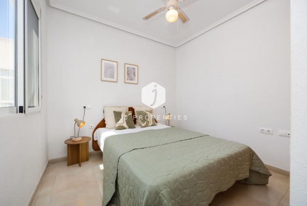 D'occasion - Attique -
Torrevieja - Centro