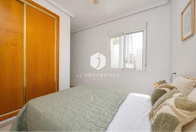 D'occasion - Attique -
Torrevieja - Centro