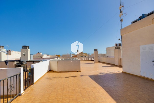 D'occasion - Attique -
Torrevieja - Centro