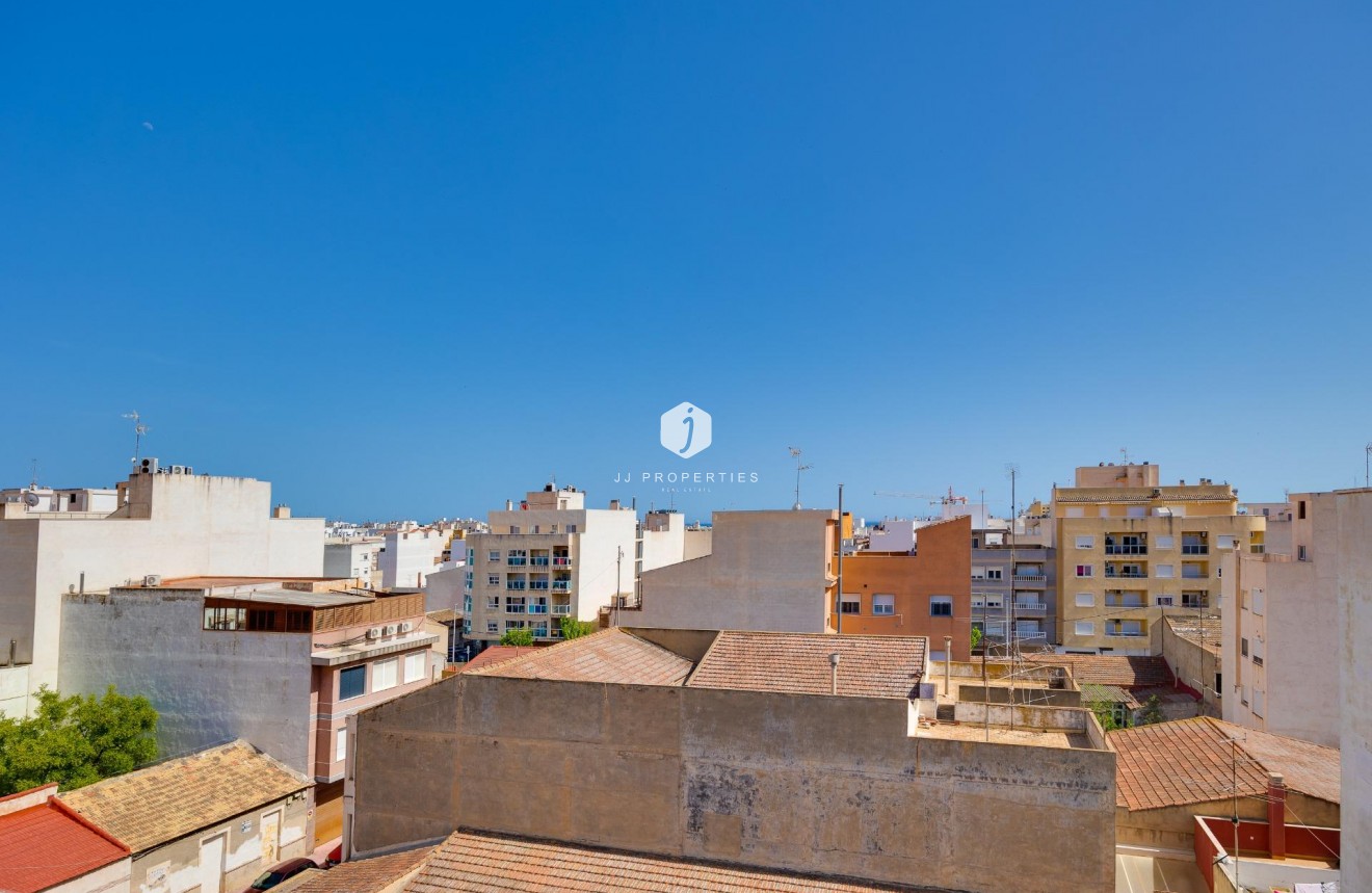 Resale - Penthouse -
Torrevieja - Centro