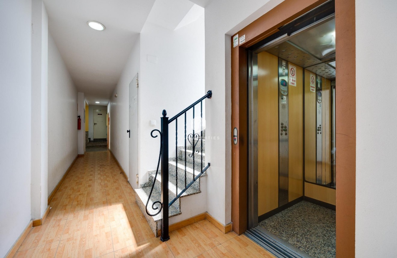Resale - Penthouse -
Torrevieja - Centro
