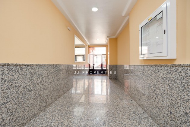 D'occasion - Attique -
Torrevieja - Centro