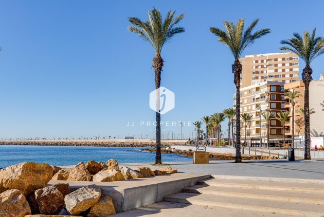 D'occasion - Attique -
Torrevieja - Centro