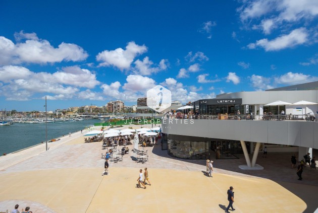 D'occasion - Attique -
Torrevieja - Centro