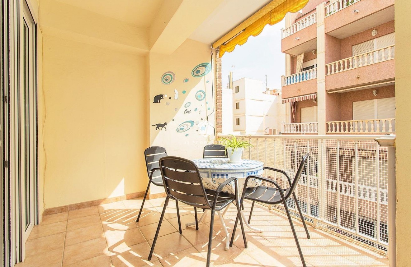 Aus zweiter Hand - Wohnung -
Torrevieja - Playa del Cura