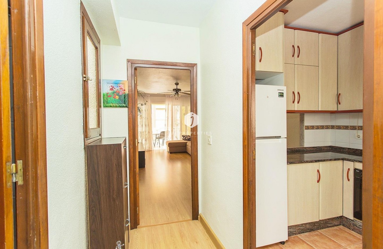 Tweedehands - Appartement / flat -
Torrevieja - Playa del Cura