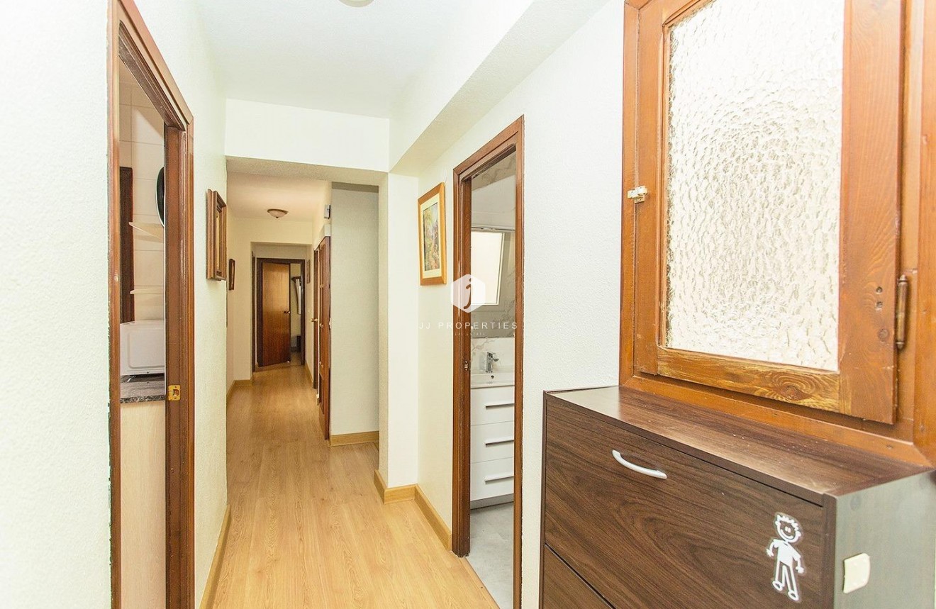 Tweedehands - Appartement / flat -
Torrevieja - Playa del Cura