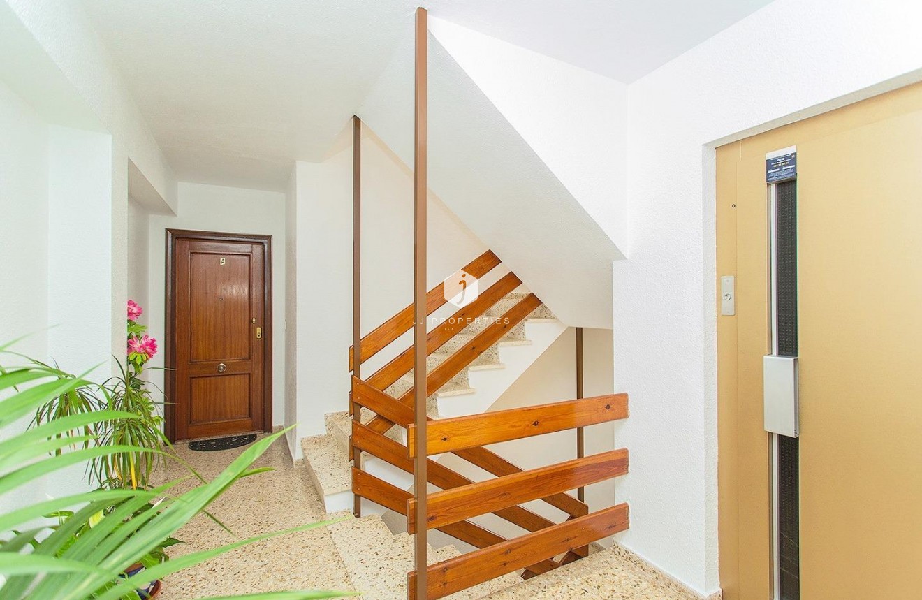 Tweedehands - Appartement / flat -
Torrevieja - Playa del Cura