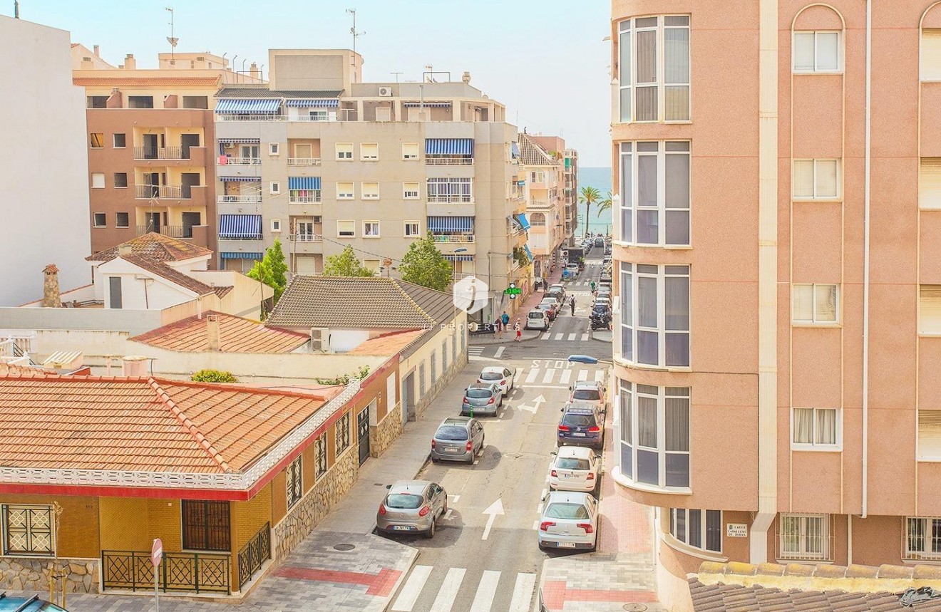 Tweedehands - Appartement / flat -
Torrevieja - Playa del Cura