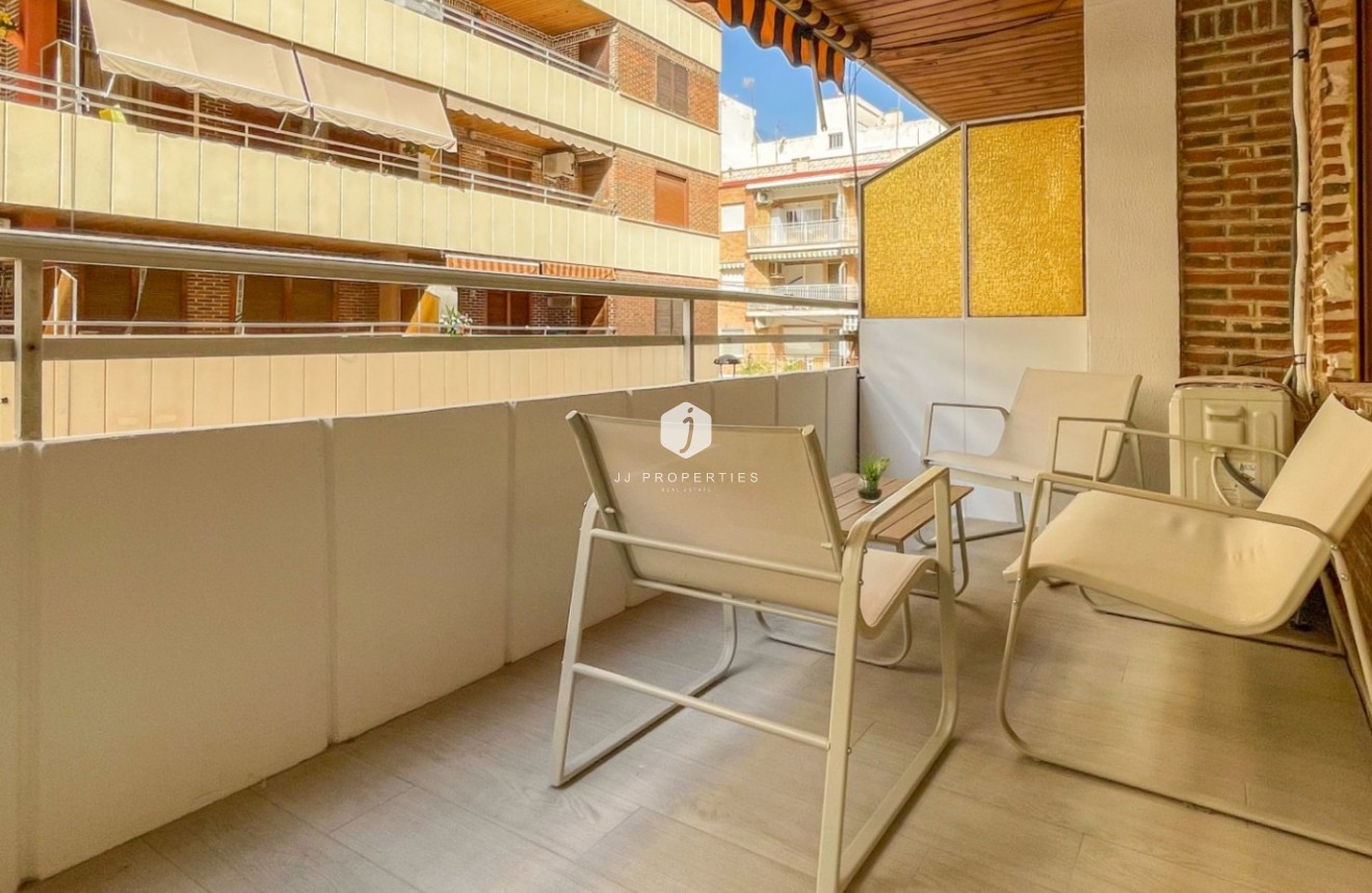 Tweedehands - Appartement / flat -
Torrevieja - Costa Blanca