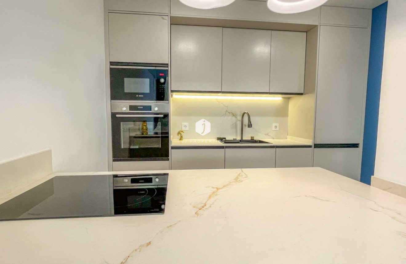 Tweedehands - Appartement / flat -
Torrevieja - Costa Blanca