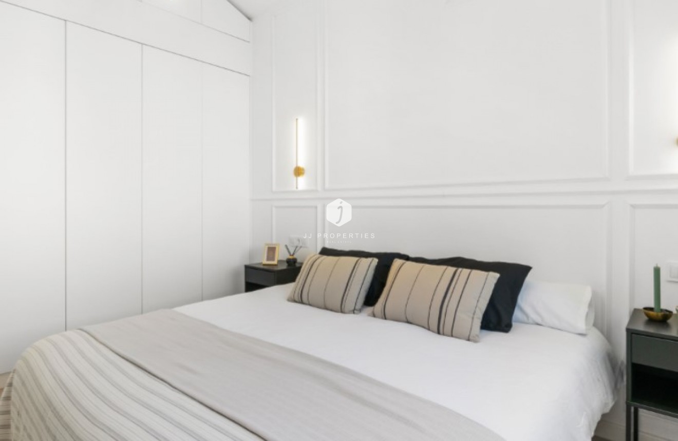 Resale - Villa -
Torrevieja - Costa Blanca