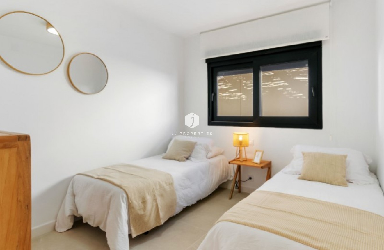 Resale - Villa -
Torrevieja - Costa Blanca