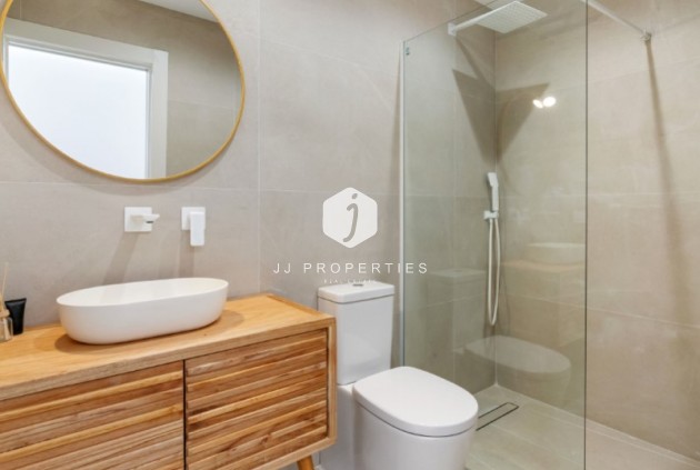 Resale - Villa -
Torrevieja - Costa Blanca