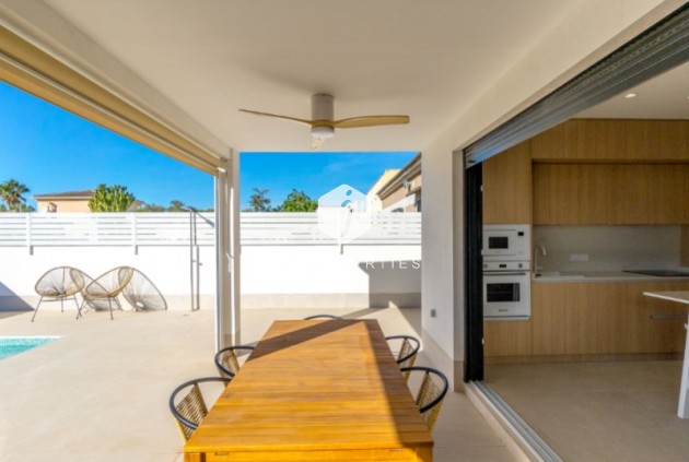 Resale - Villa -
Torrevieja - Costa Blanca