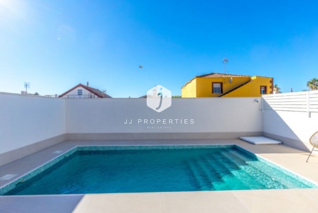 Resale - Villa -
Torrevieja - Costa Blanca