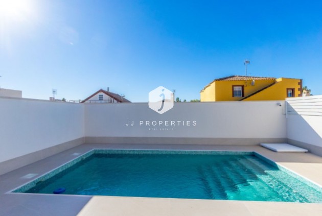 Resale - Villa -
Torrevieja - Costa Blanca