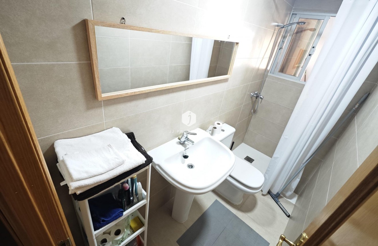Tweedehands - Bungalow -
Torrevieja - Playa del Cura