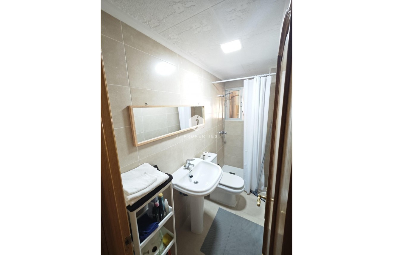 Tweedehands - Bungalow -
Torrevieja - Playa del Cura