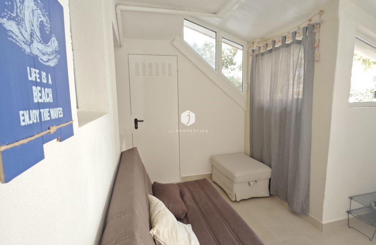 Tweedehands - Bungalow -
Torrevieja - Playa del Cura