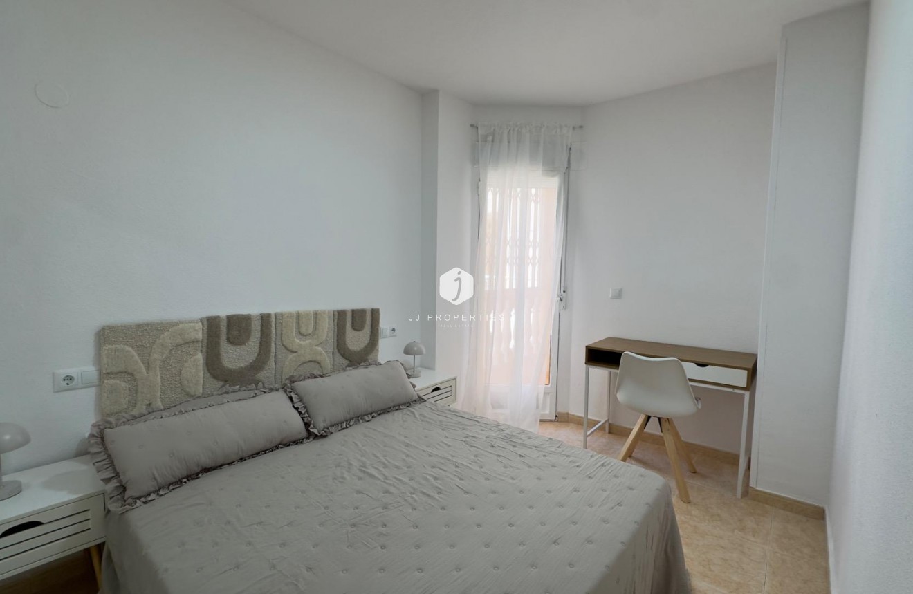 Segunda mano - Apartamento / piso -
Torrevieja - Centro