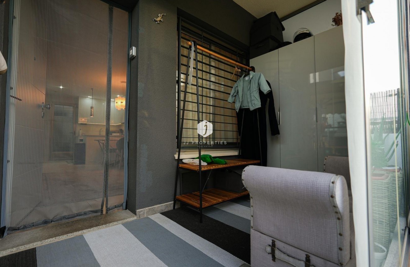 Resale - Chalet -
Torrevieja - aguas nuevas