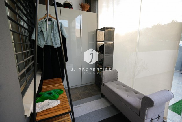 Resale - Chalet -
Torrevieja - aguas nuevas