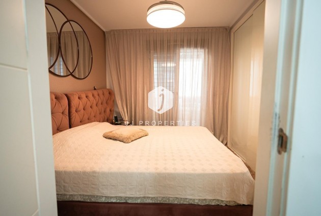 Resale - Chalet -
Torrevieja - aguas nuevas