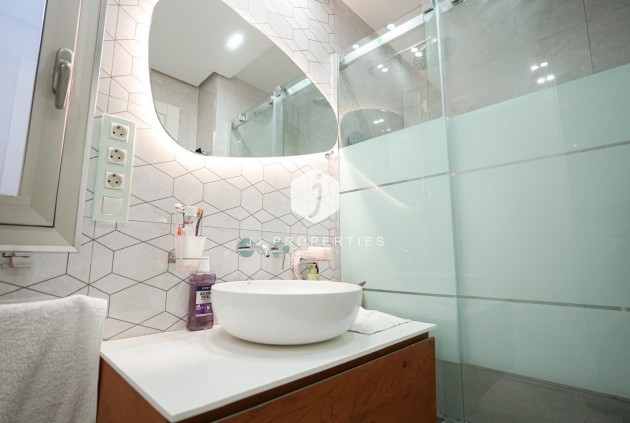 Resale - Chalet -
Torrevieja - aguas nuevas