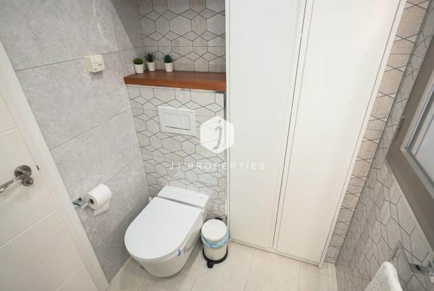 Resale - Chalet -
Torrevieja - aguas nuevas