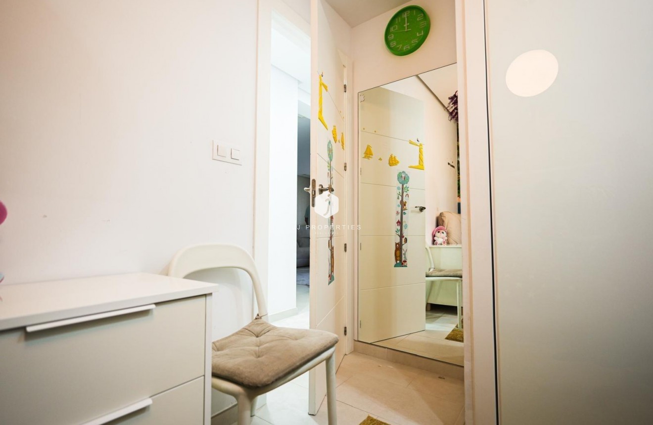 Resale - Chalet -
Torrevieja - aguas nuevas