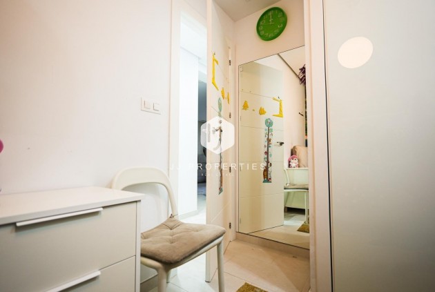 Resale - Chalet -
Torrevieja - aguas nuevas