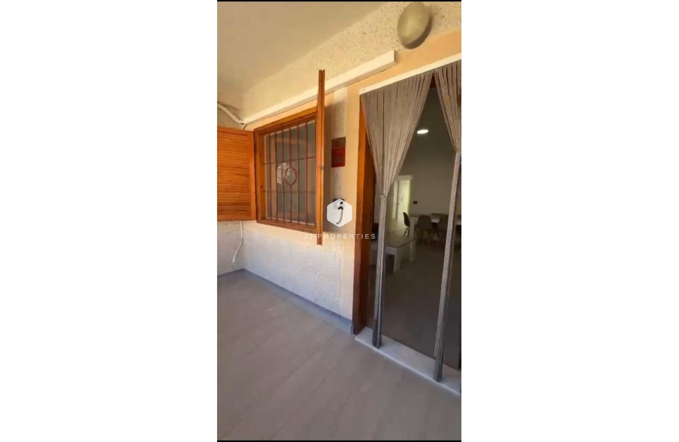Aus zweiter Hand - Wohnung -
Torrevieja - Acequion