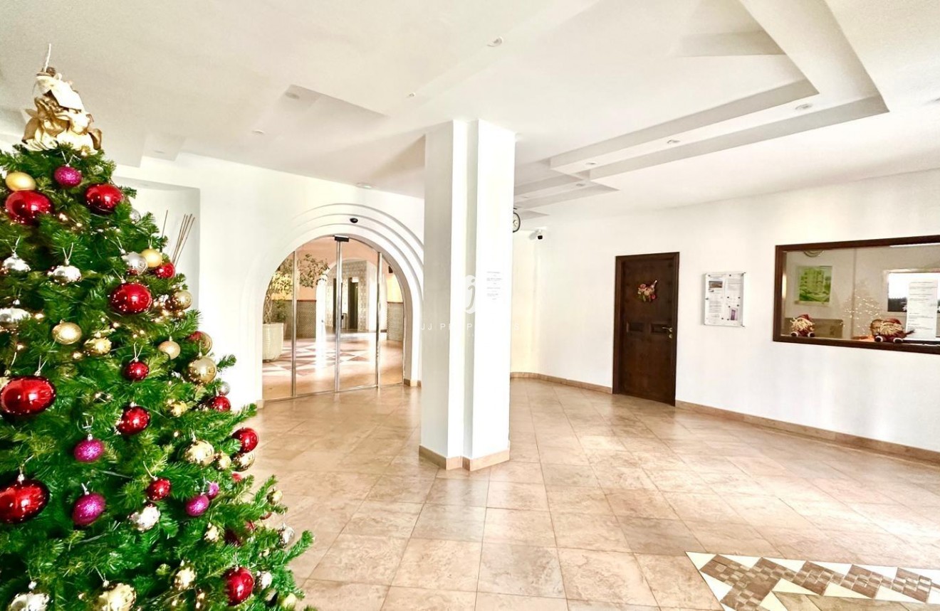 Tweedehands - Appartement / flat -
Torrevieja - Los Frutales