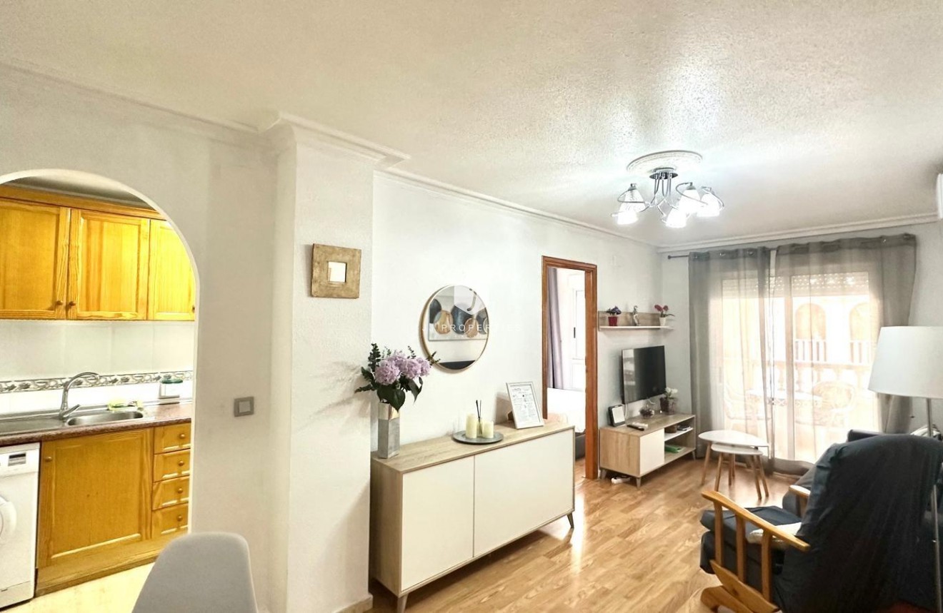 Tweedehands - Appartement / flat -
Torrevieja - Acequion