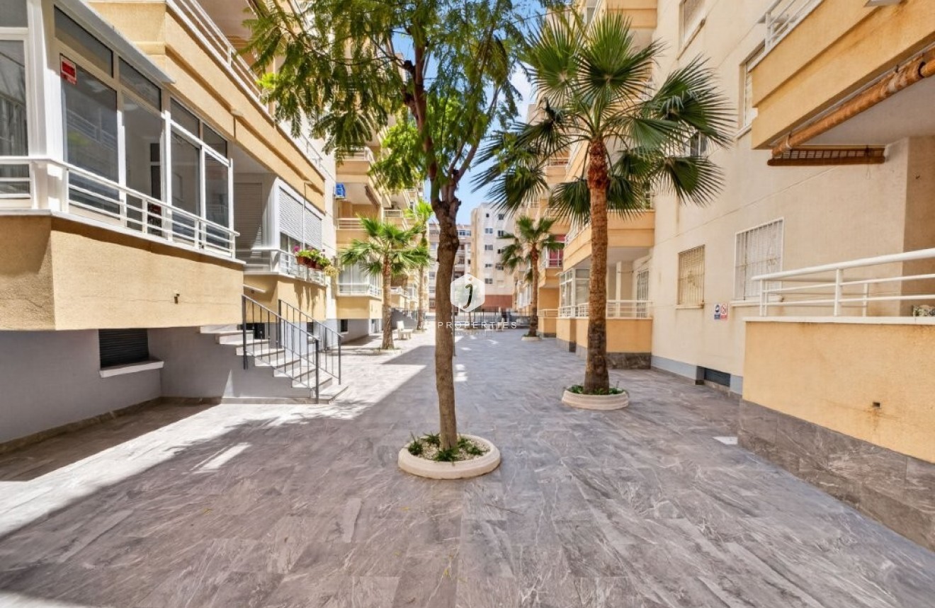 Aus zweiter Hand - Wohnung -
Torrevieja - Costa Blanca