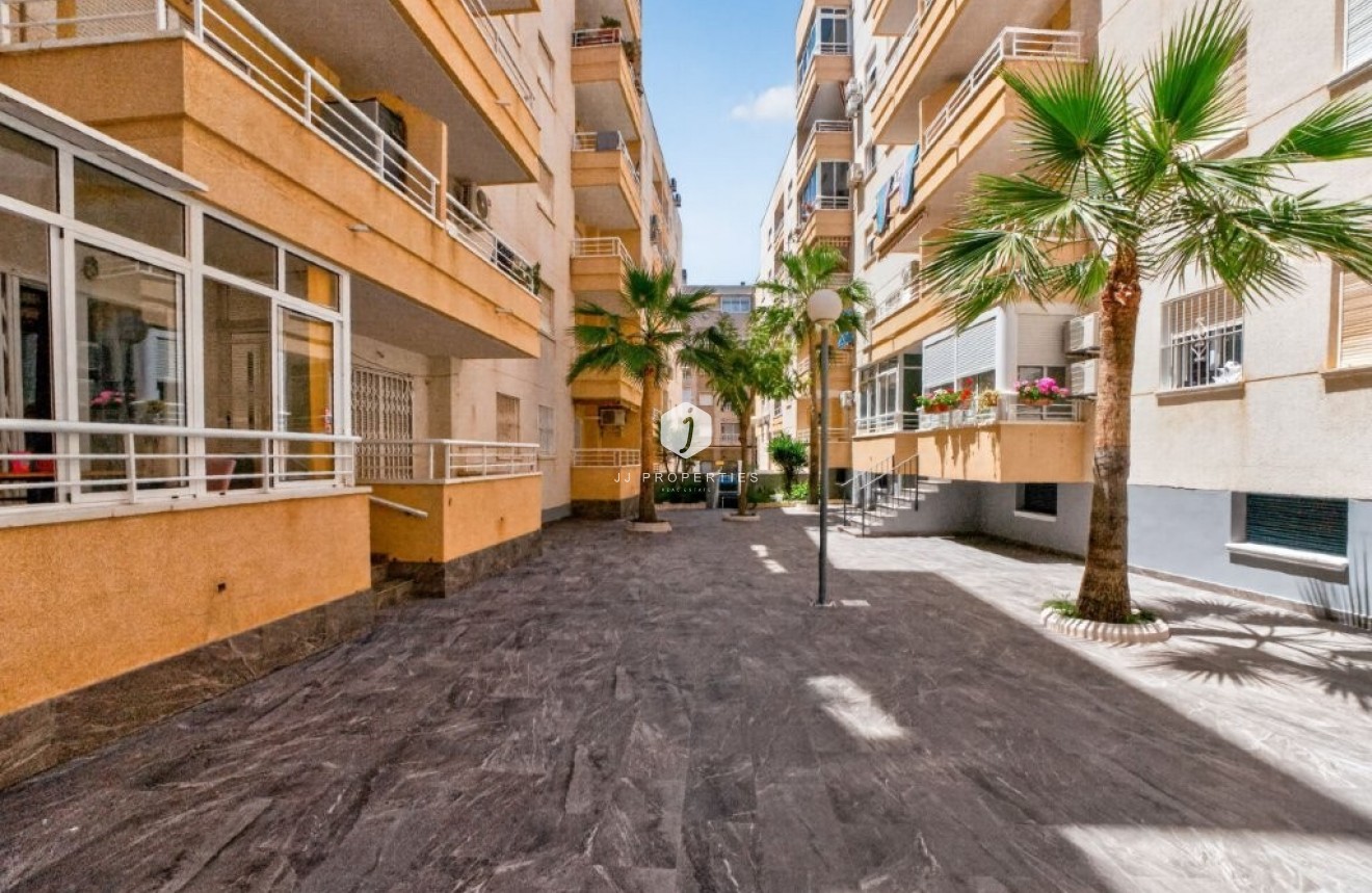 Aus zweiter Hand - Wohnung -
Torrevieja - Costa Blanca
