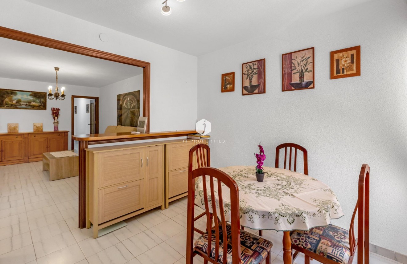 D'occasion - Bungalow -
Torrevieja - Centro