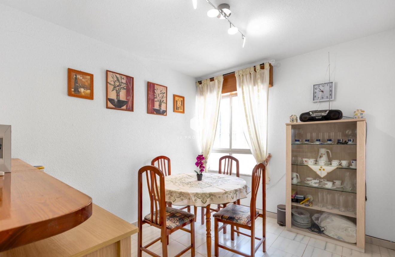 D'occasion - Bungalow -
Torrevieja - Centro