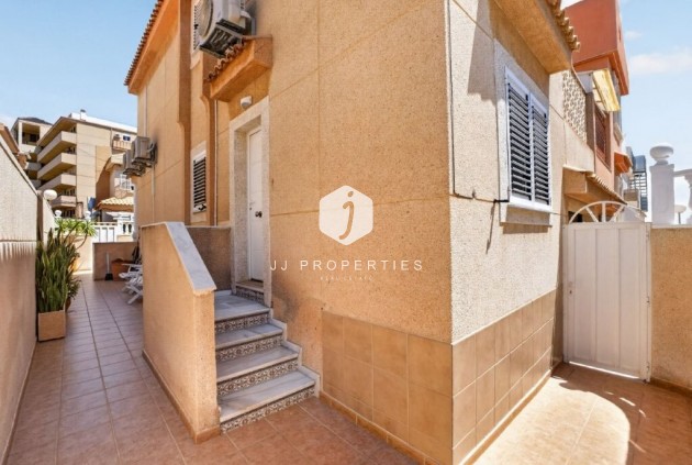 Resale - Chalet -
Torrevieja - Cabo cervera