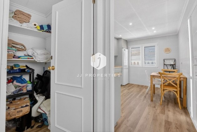 Resale - Chalet -
Torrevieja - Cabo cervera