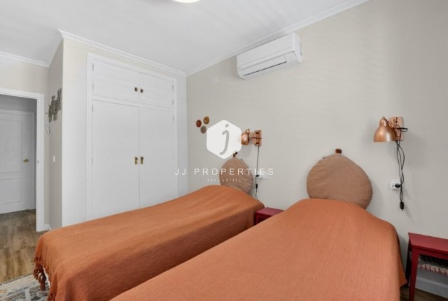 Resale - Chalet -
Torrevieja - Cabo cervera