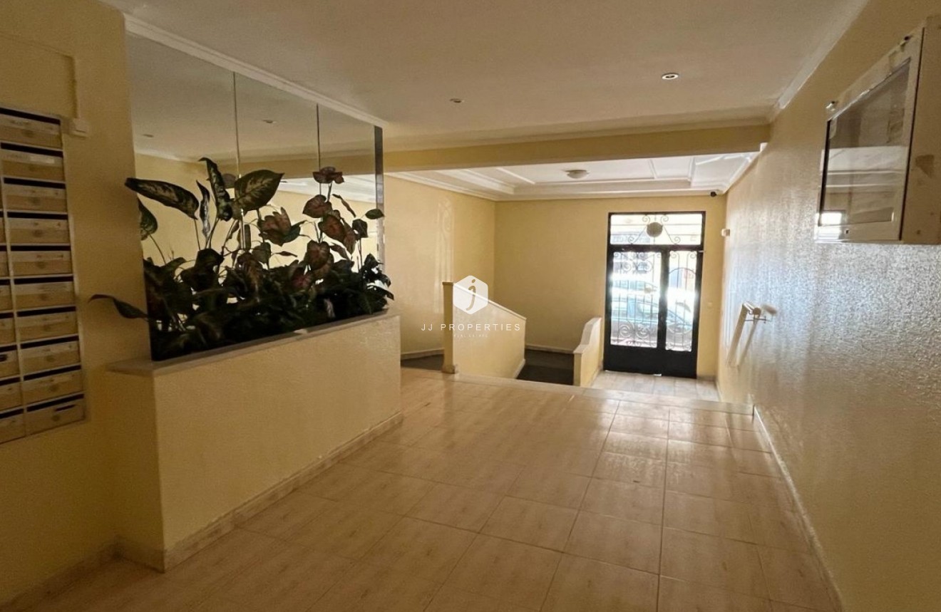 Aus zweiter Hand - Wohnung -
Torrevieja - Costa Blanca
